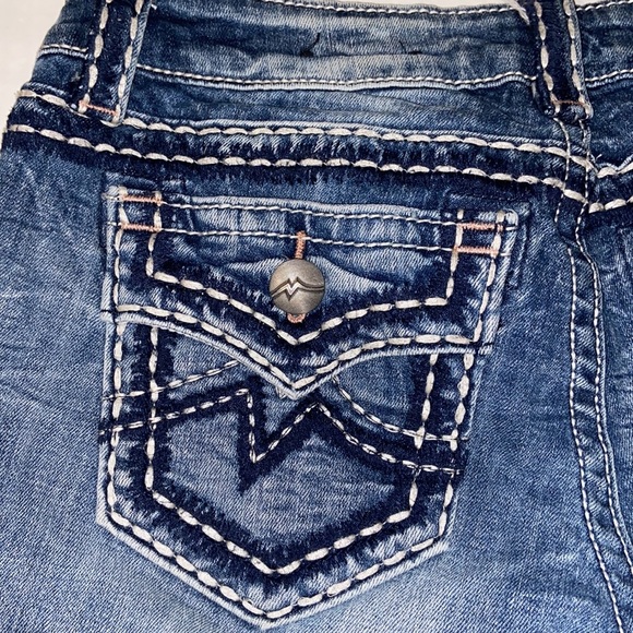 Miss Me Easy Shorts Size 26 Distressed Denim Blue Jean Shorts - Picture 10 of 12